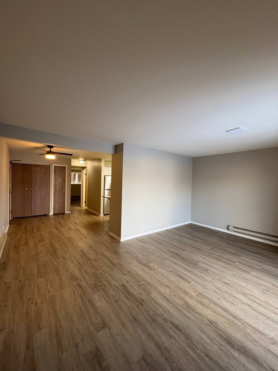 Condo for rent at 1348 N Geneva Dr #1B, Palatine, IL 60074