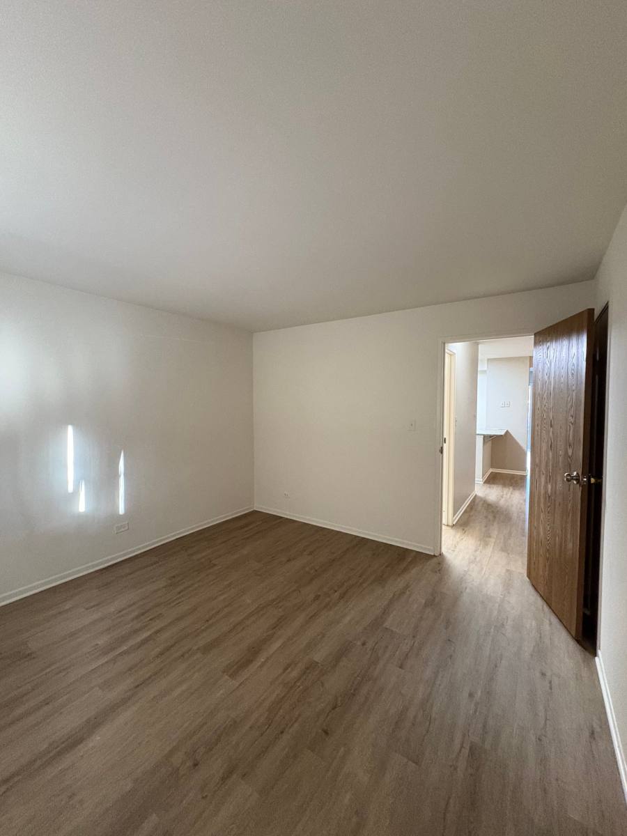 Condo for rent at 1348 N Geneva Dr #1B, Palatine, IL 60074