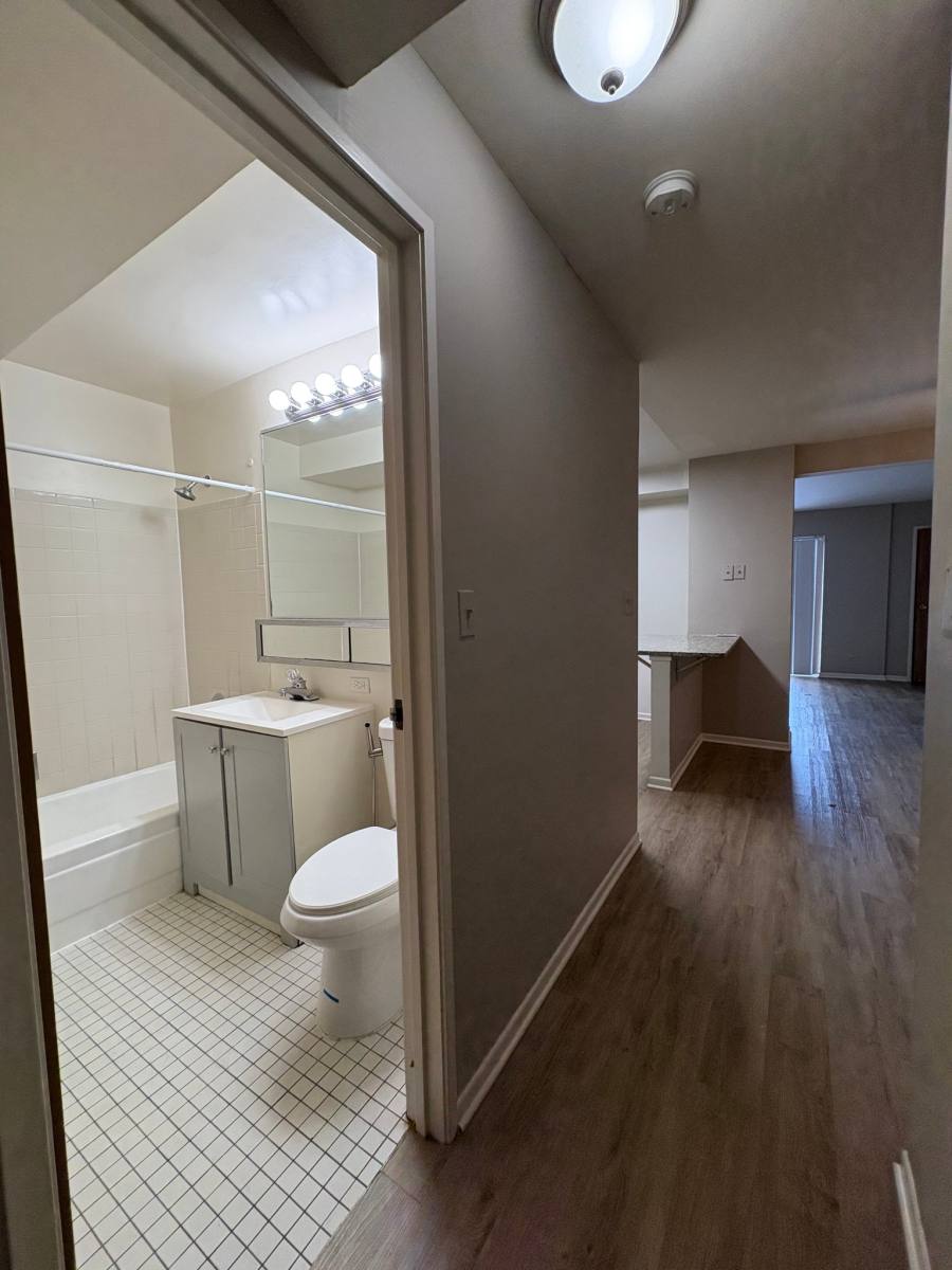 Condo for rent at 1348 N Geneva Dr #1B, Palatine, IL 60074