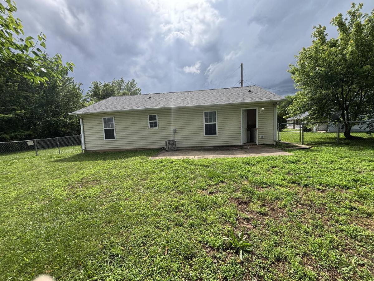 House for rent at 1140 Timothy Ave, Oak Grove, KY 42262