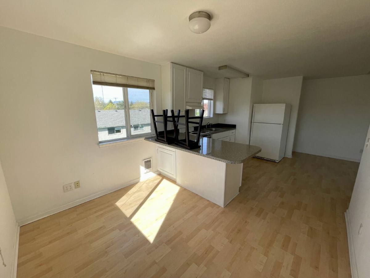 Apartment for rent at 2920 Pearl St #A, Eugene, OR 97405