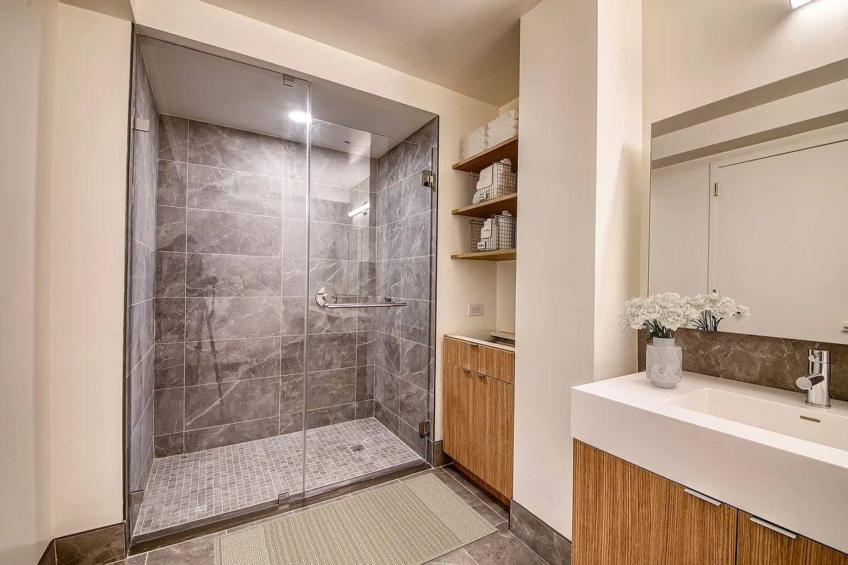 Apartment for rent at 301 E 94th St, New York, NY 10128