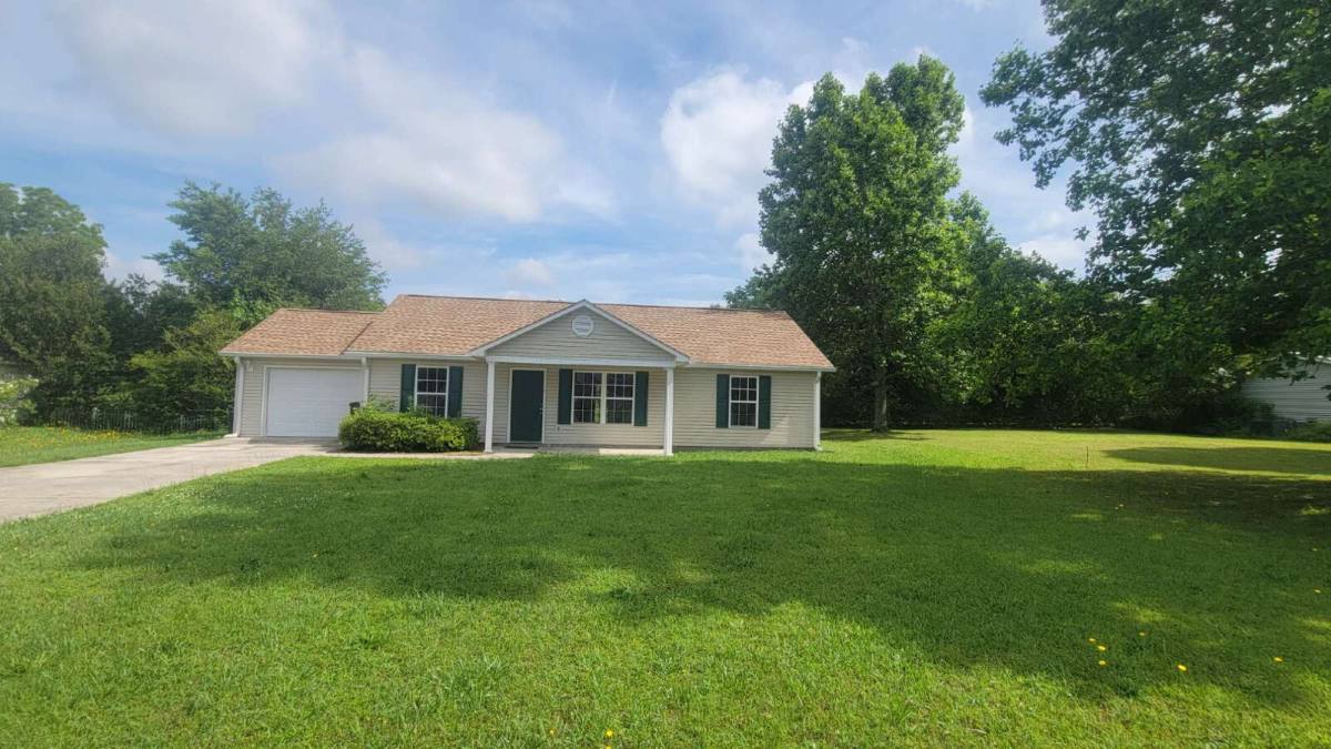 House for rent at 131 Jo Mar Rd, Ardmore, AL 35739