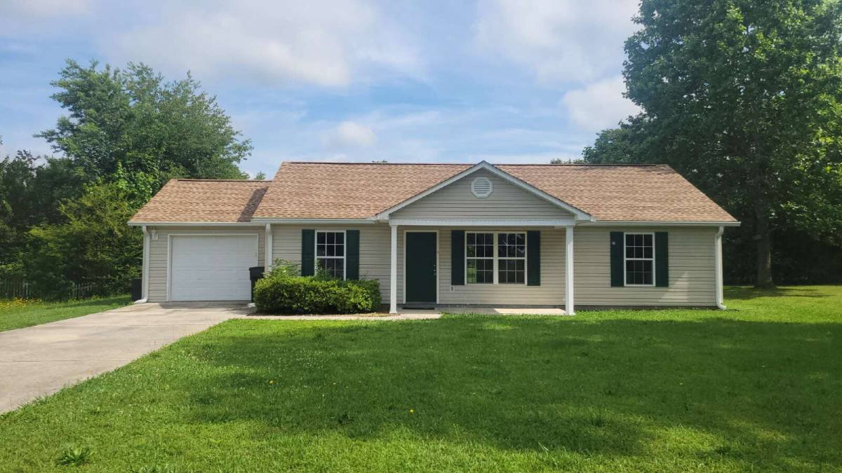 House for rent at 131 Jo Mar Rd, Ardmore, AL 35739