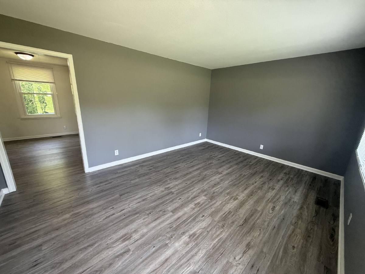 House for rent at 1318 Courtney Dr, Clarksville, TN 37042