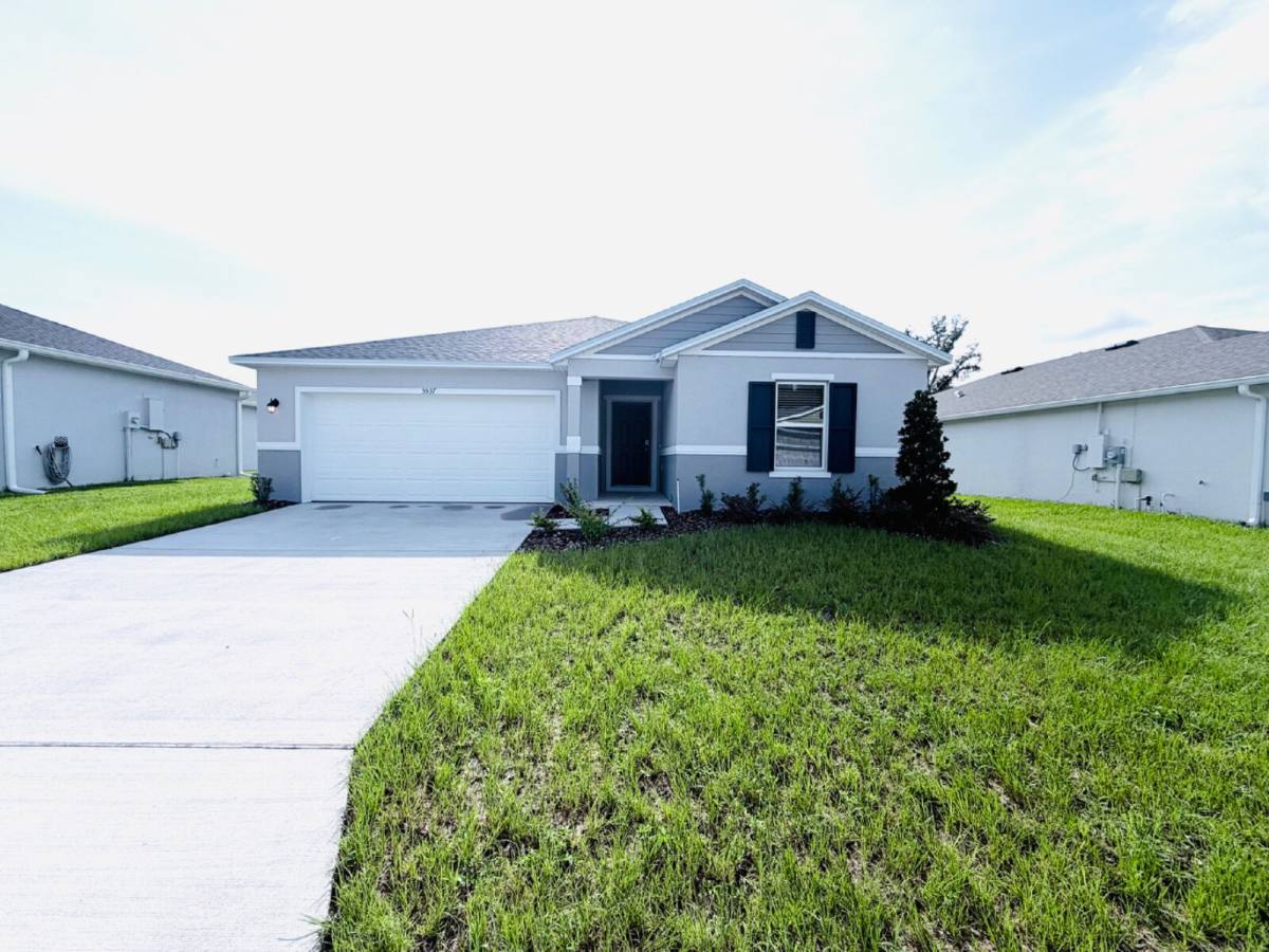 House for rent at 5537 Creek Haven Way, Lakeland, FL 33810