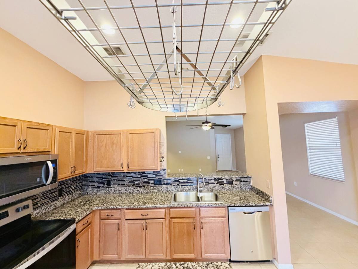House for rent at 3227 Ogden Dr, Mulberry, FL 33860