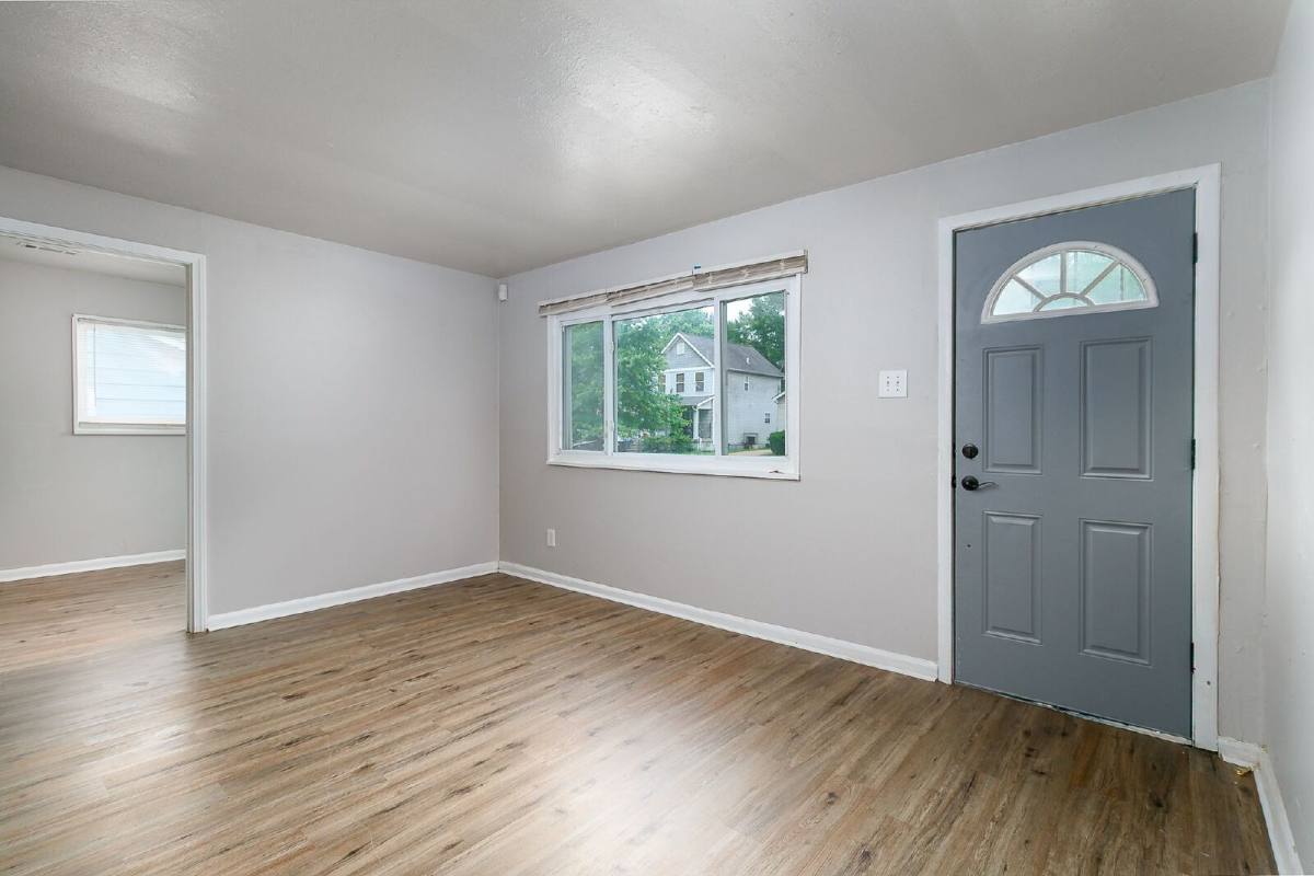 House for rent at 10348 Earl Dr, Saint Louis, MO 63136