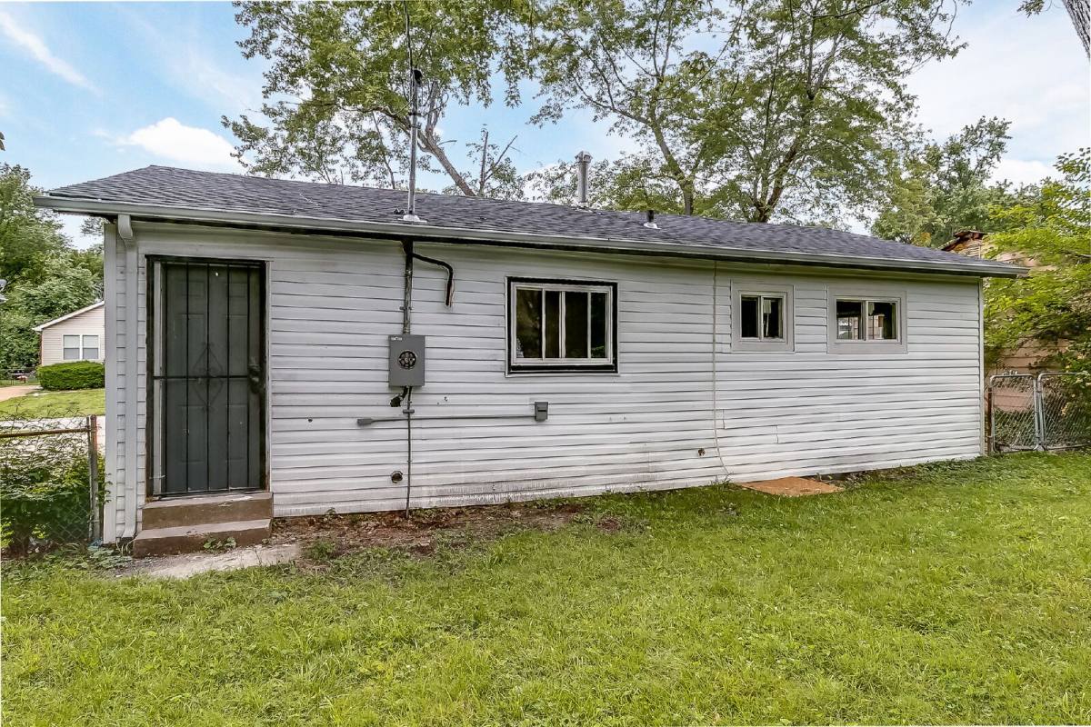 House for rent at 10348 Earl Dr, Saint Louis, MO 63136