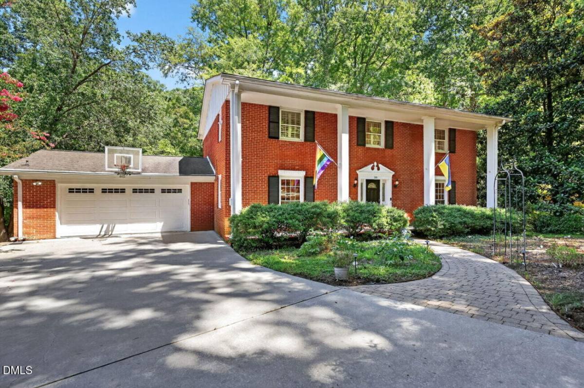 Apartment for rent at 324 A Glendale Ave, Chapel Hill, NC 27514