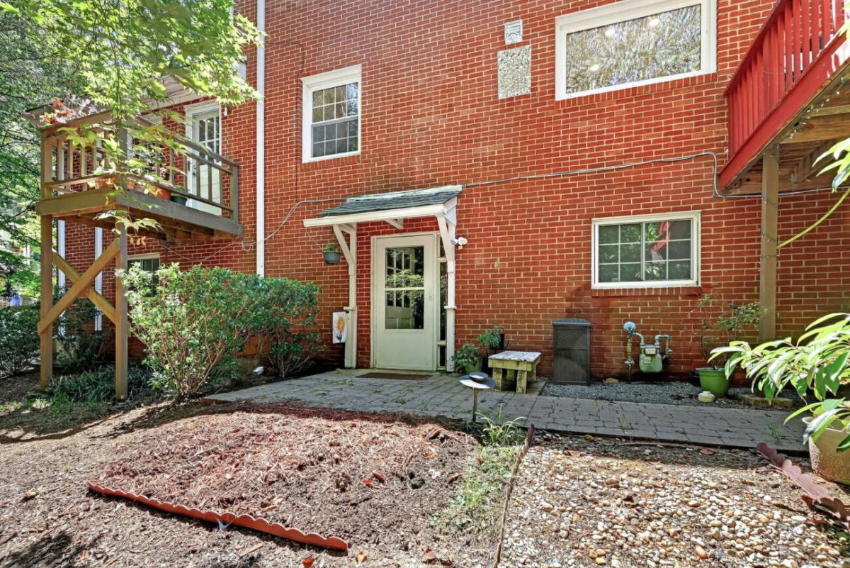 Apartment for rent at 324 A Glendale Ave, Chapel Hill, NC 27514