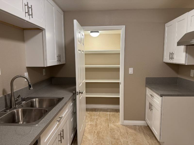 Apartment for rent at 16645 Valencia Ave #2B, Fontana, CA 92335