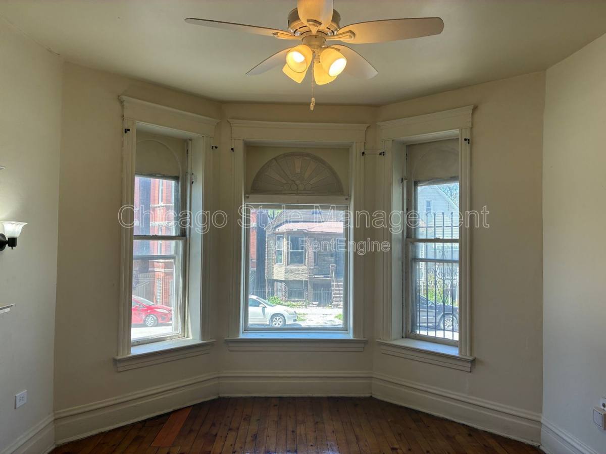 Apartment for rent at 9035 S Burley Ave, Chicago, IL 60617