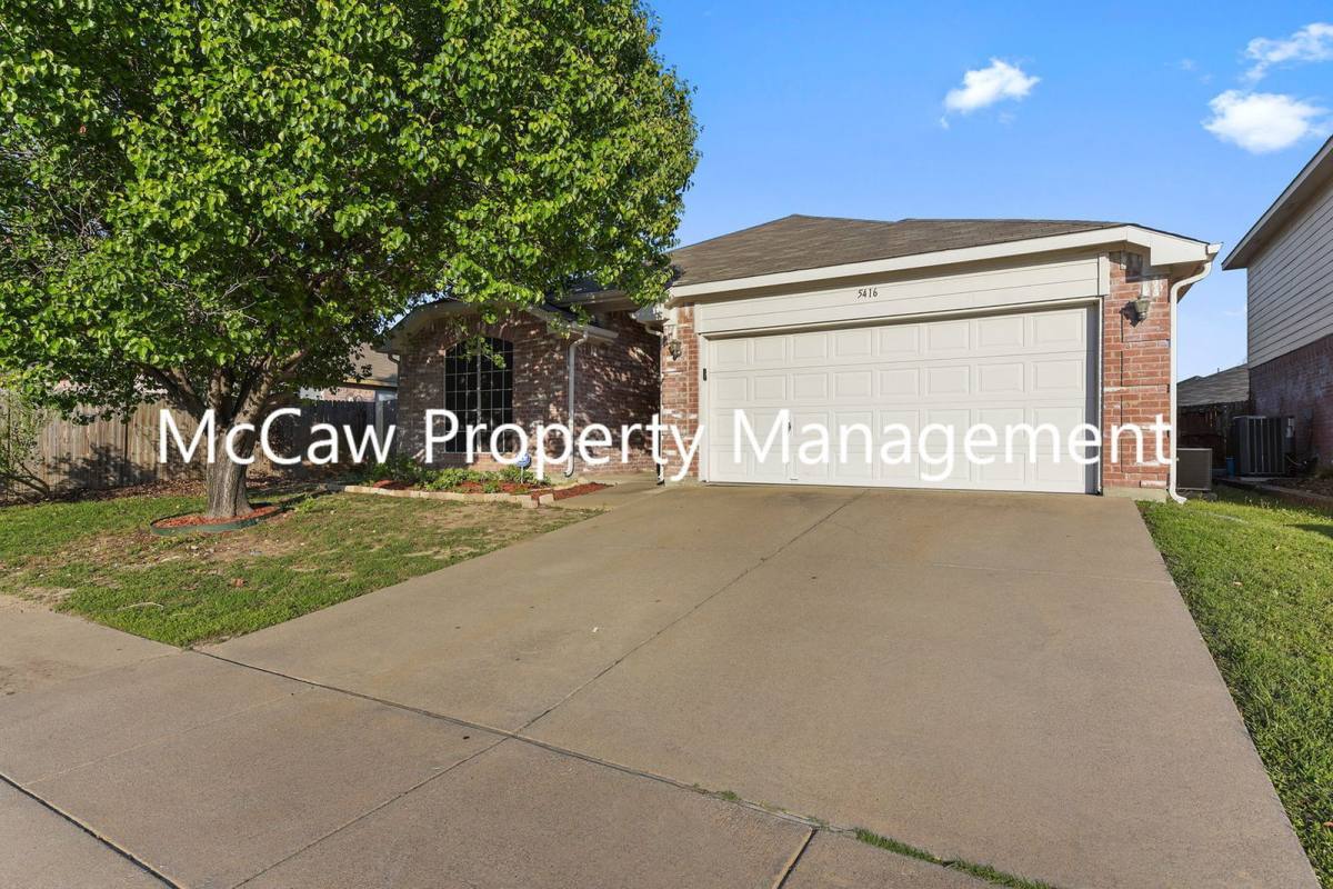 House for rent at 5416 Timber Ridge Dr, Fort Worth, TX 76137