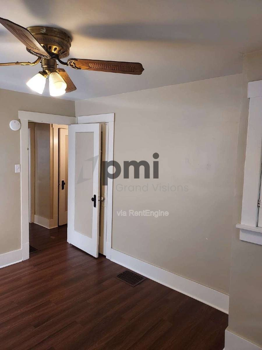 House for rent at 1609 E Johns Ave, Decatur, IL 62521