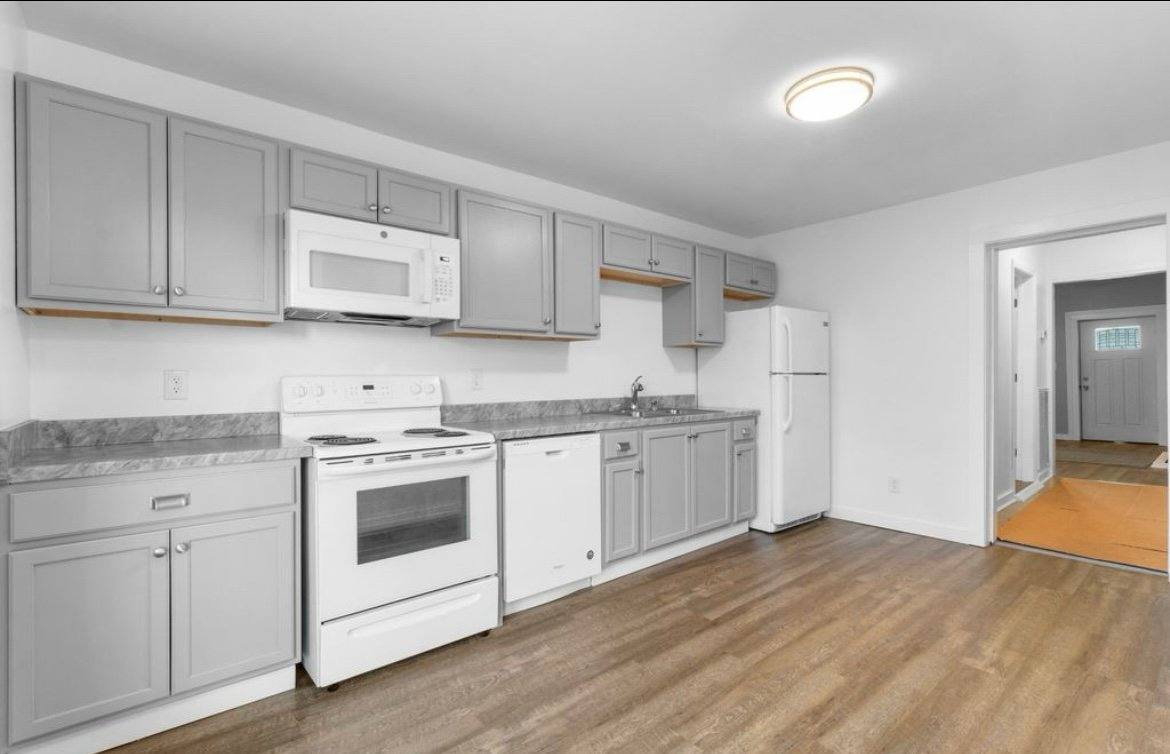 Townhouse for rent at 55 Union St #B, Clarksville, TN 37040