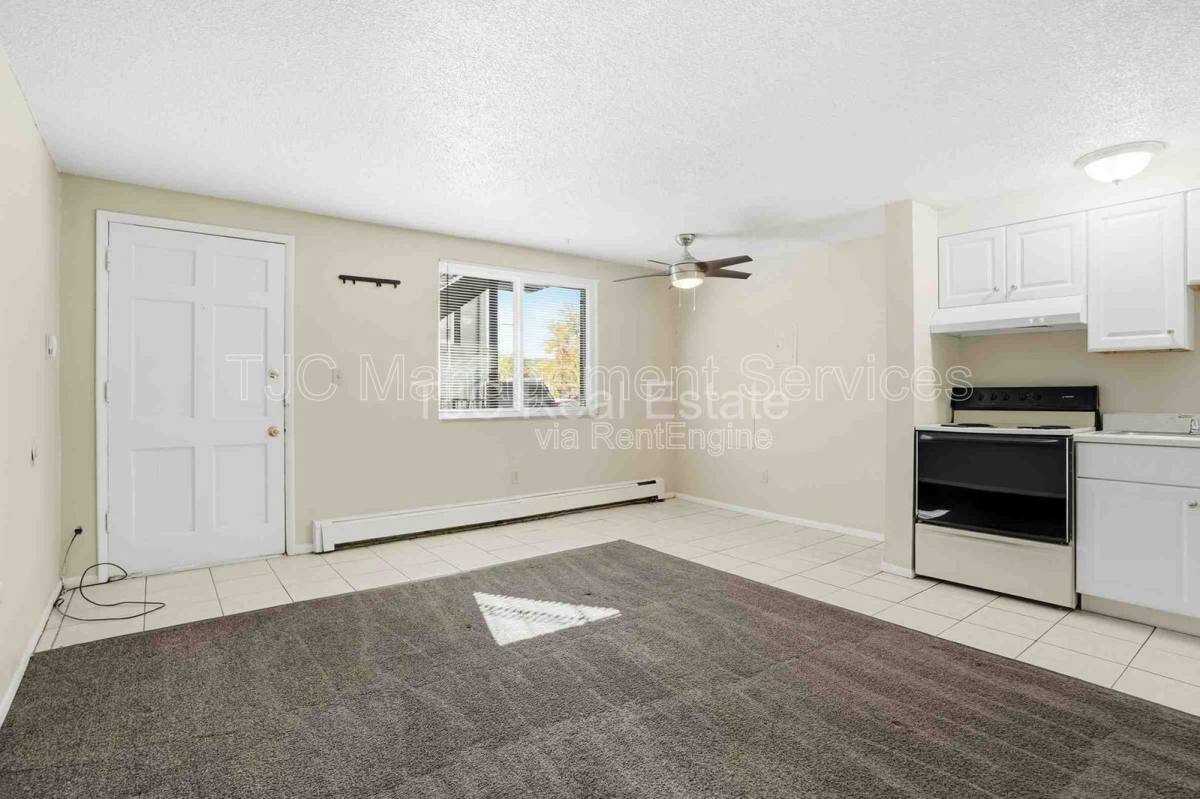Apartment for rent at 1138 Corona St #202, Denver, CO 80218