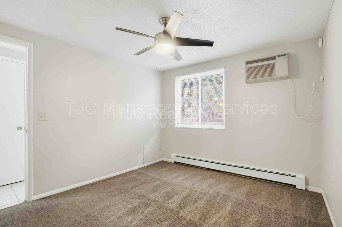 Apartment for rent at 1138 Corona St #202, Denver, CO 80218