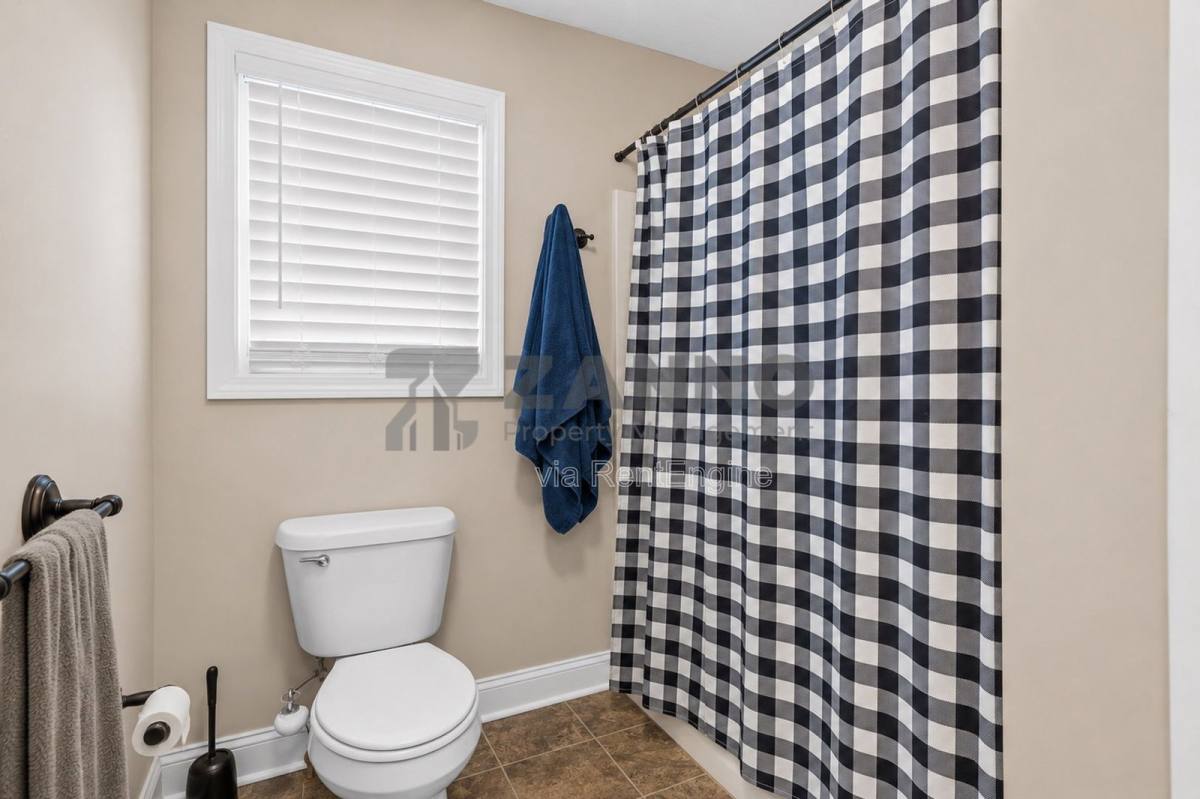 Apartment for rent at 498 Park Ave, Portsmouth, RI 02871