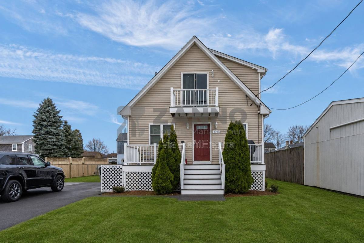 Apartment for rent at 498 Park Ave, Portsmouth, RI 02871