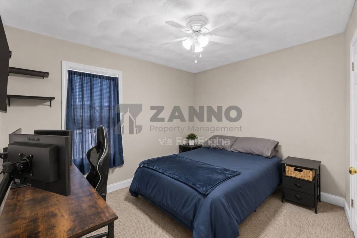 Apartment for rent at 498 Park Ave, Portsmouth, RI 02871