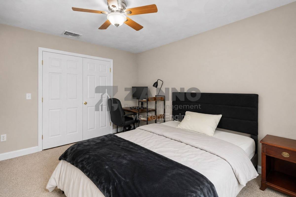 Apartment for rent at 498 Park Ave, Portsmouth, RI 02871