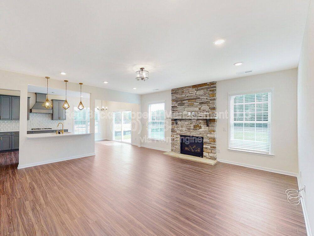 House for rent at 17712 Summers Walk Blvd, Davidson, NC 28036