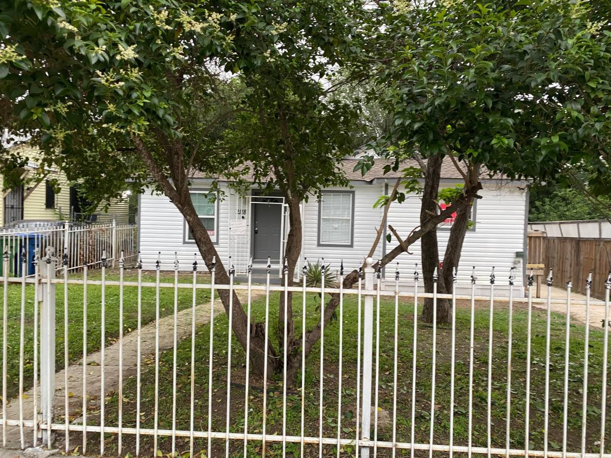 House for rent at 2118 Burnet, San Antonio, TX 78202
