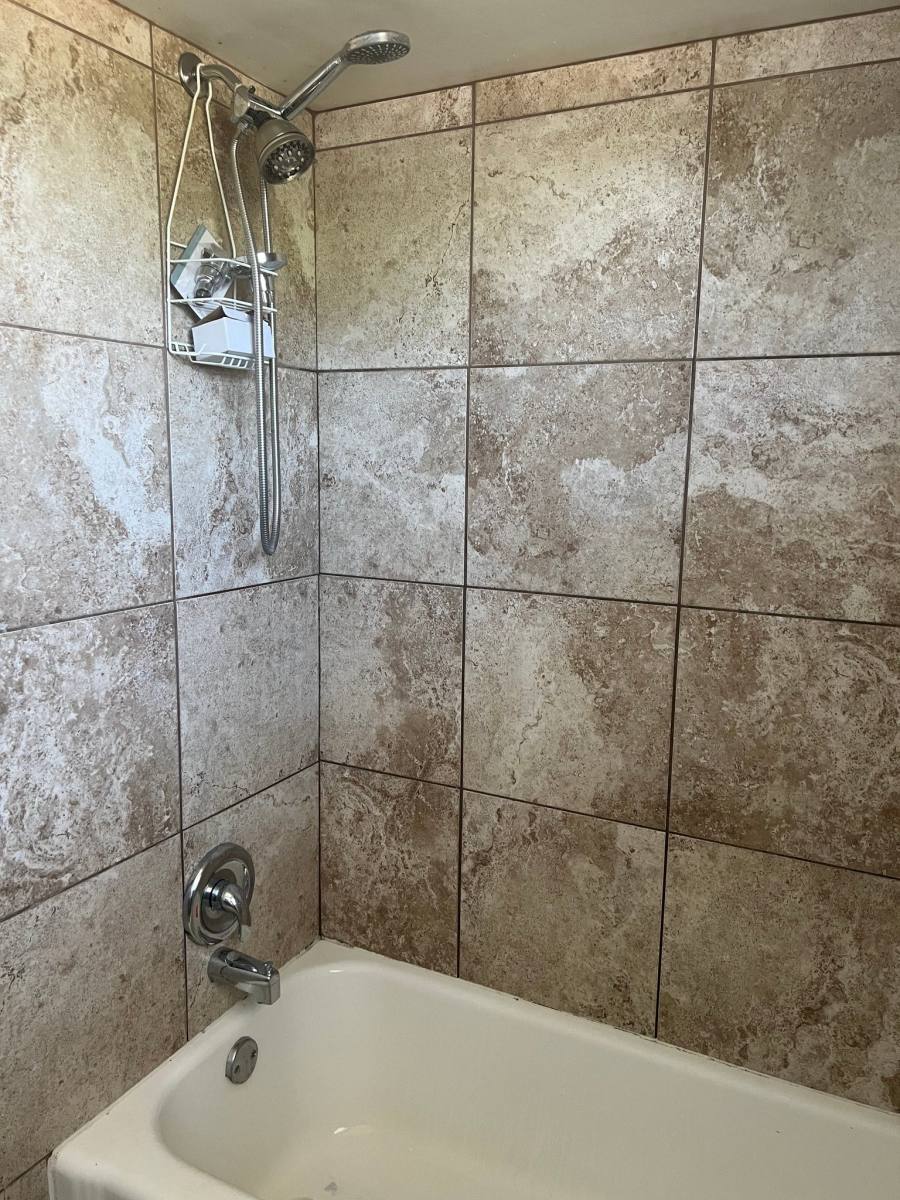 Apartment for rent at 1360-70 N 1st Ave #C3, Melrose Park, IL 60160