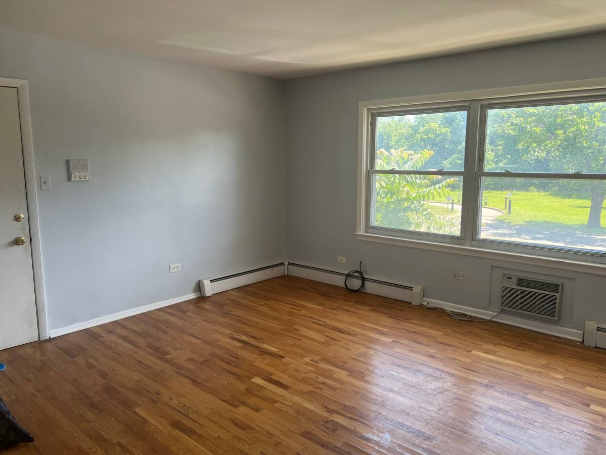 Apartment for rent at 1360-70 N 1st Ave #C3, Melrose Park, IL 60160