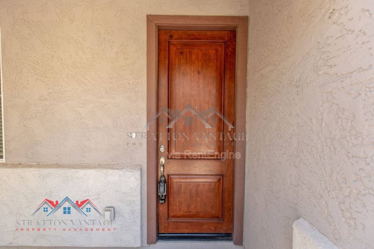 House for rent at 4352 E Carla Vista Dr, Gilbert, AZ 85295