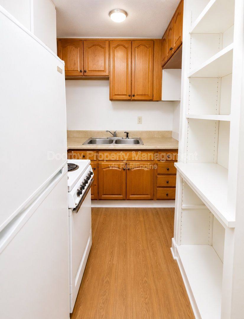 Apartment for rent at 12 Bellflower Circle #2, Chattanooga, TN 37411