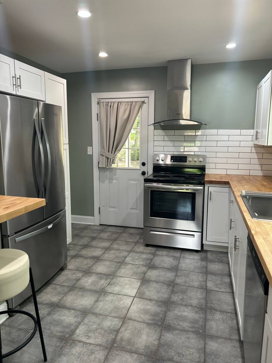 House for rent at 410 E Dayton Ave, High Point, NC 27262