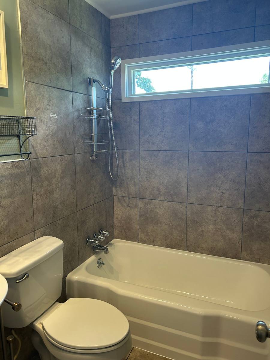 House for rent at 410 E Dayton Ave, High Point, NC 27262