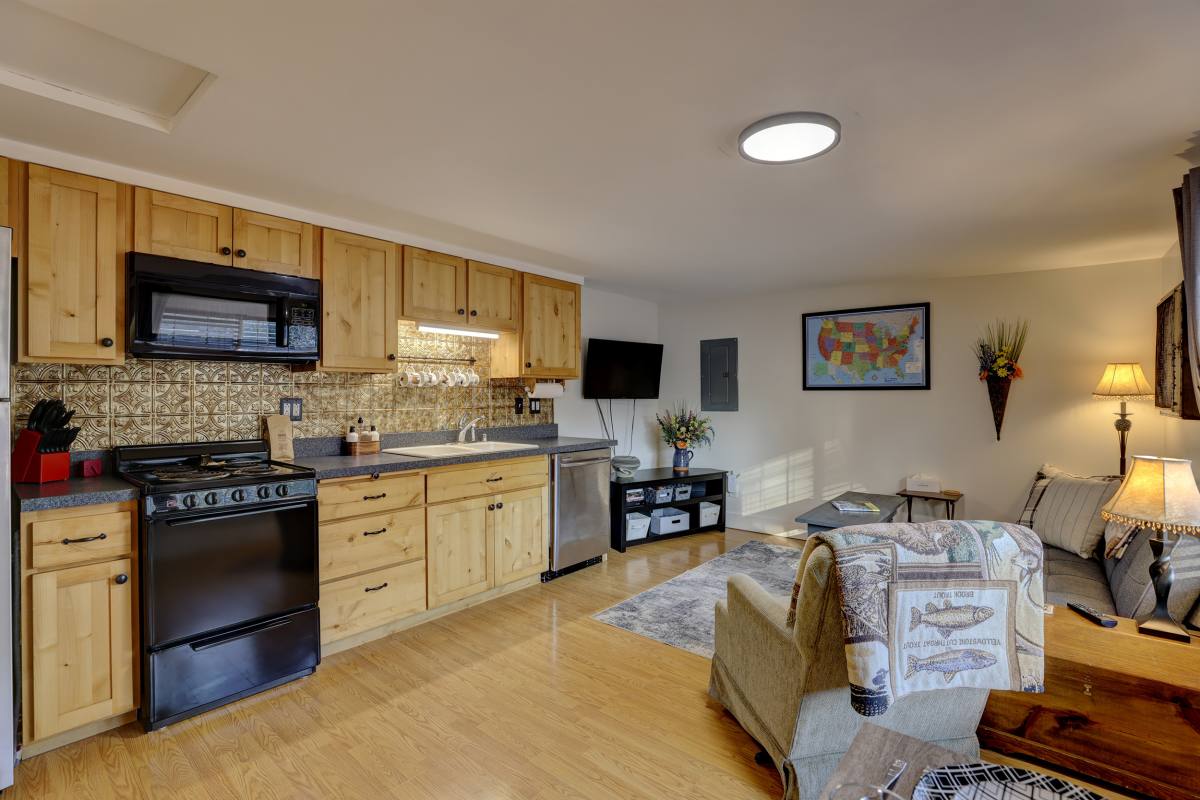Apartment for rent at 595 Wyoming Ave #A, Sheridan, WY 82801