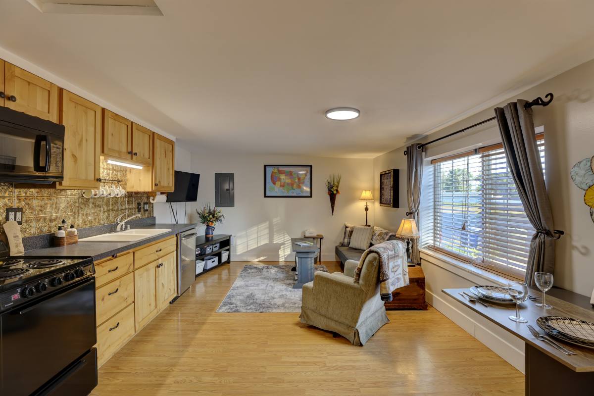 Apartment for rent at 595 Wyoming Ave #A, Sheridan, WY 82801