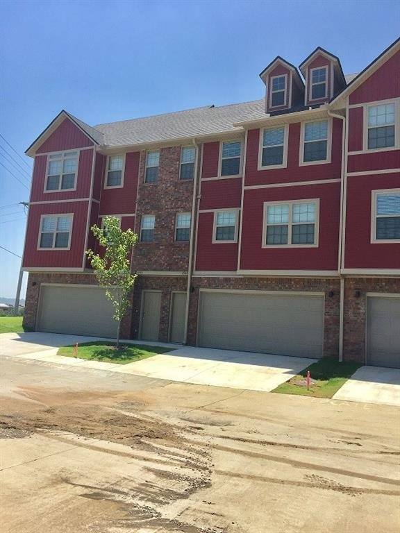 Townhouse for rent at 2733 N Cottonwillow Way, Fayetteville, AR 72704