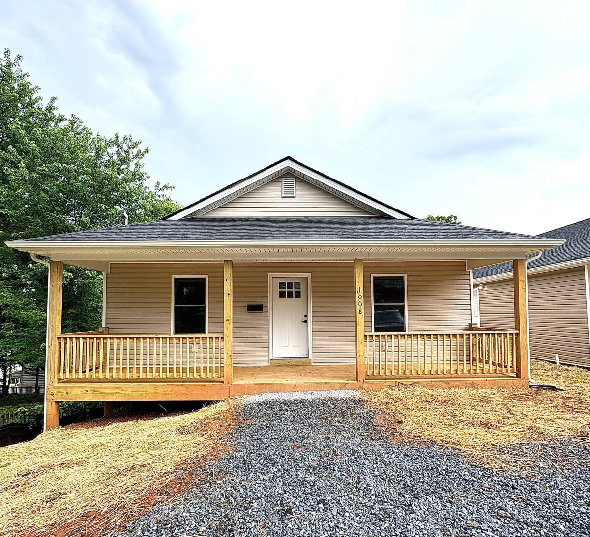 House for rent at 1008 8th St, Lynchburg, VA 24504