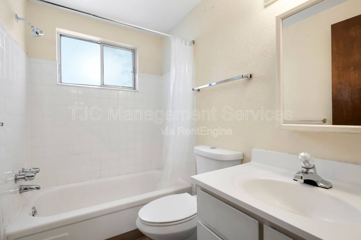 Apartment for rent at 27 S Sherman St #204, Denver, CO 80209