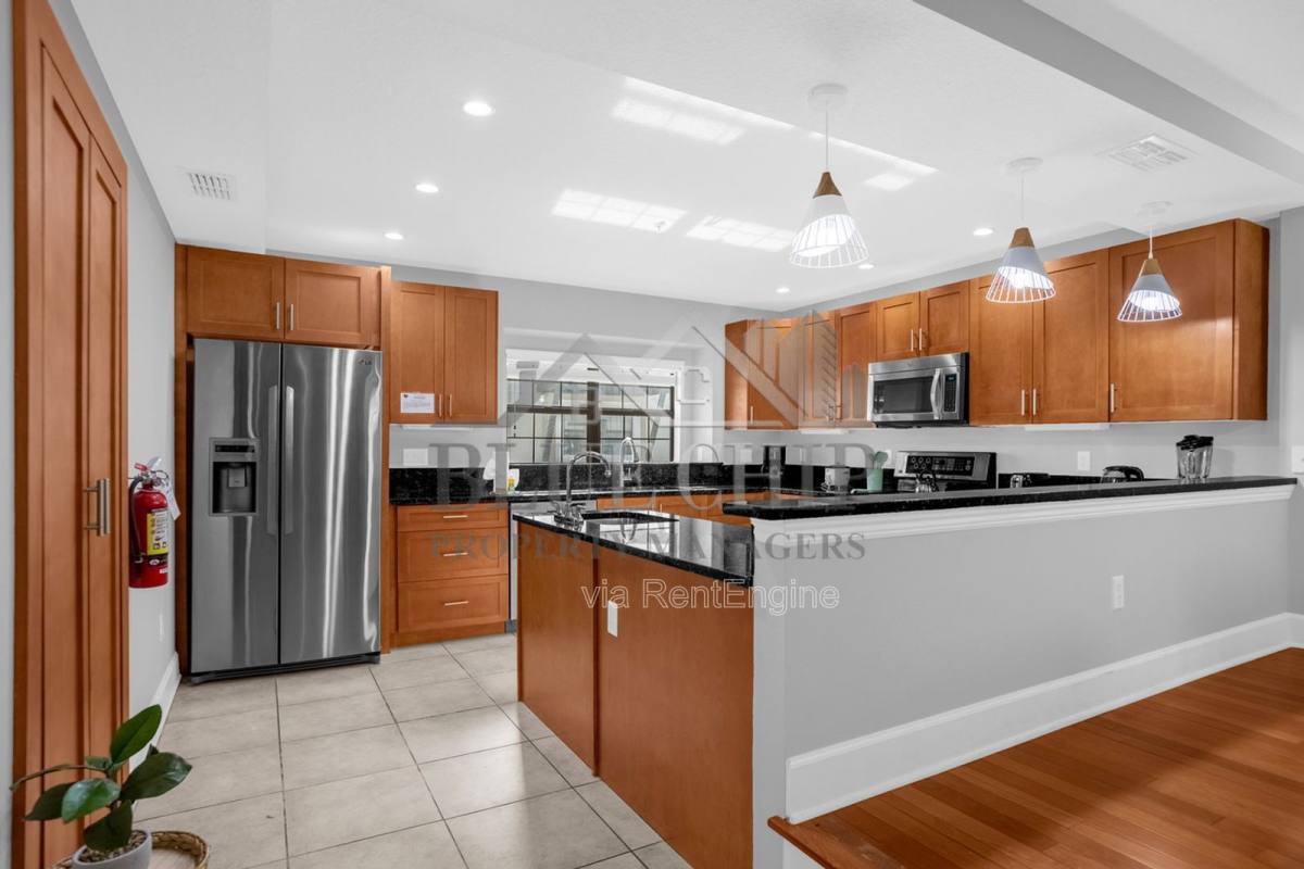 Townhouse for rent at 14518 Damai Lane, Orlando, FL 32821