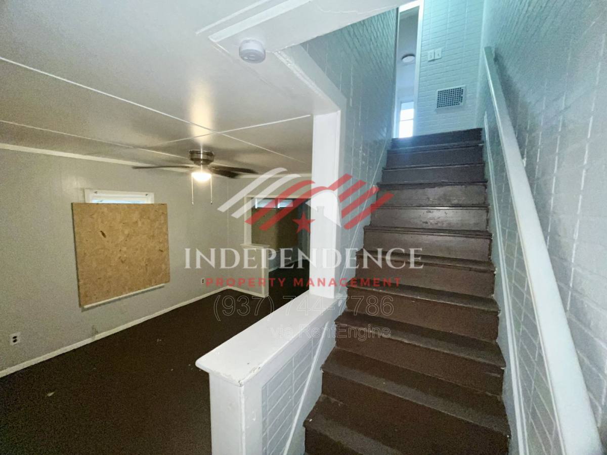 Apartment for rent at 517 Mertland Ave, Dayton, OH 45403