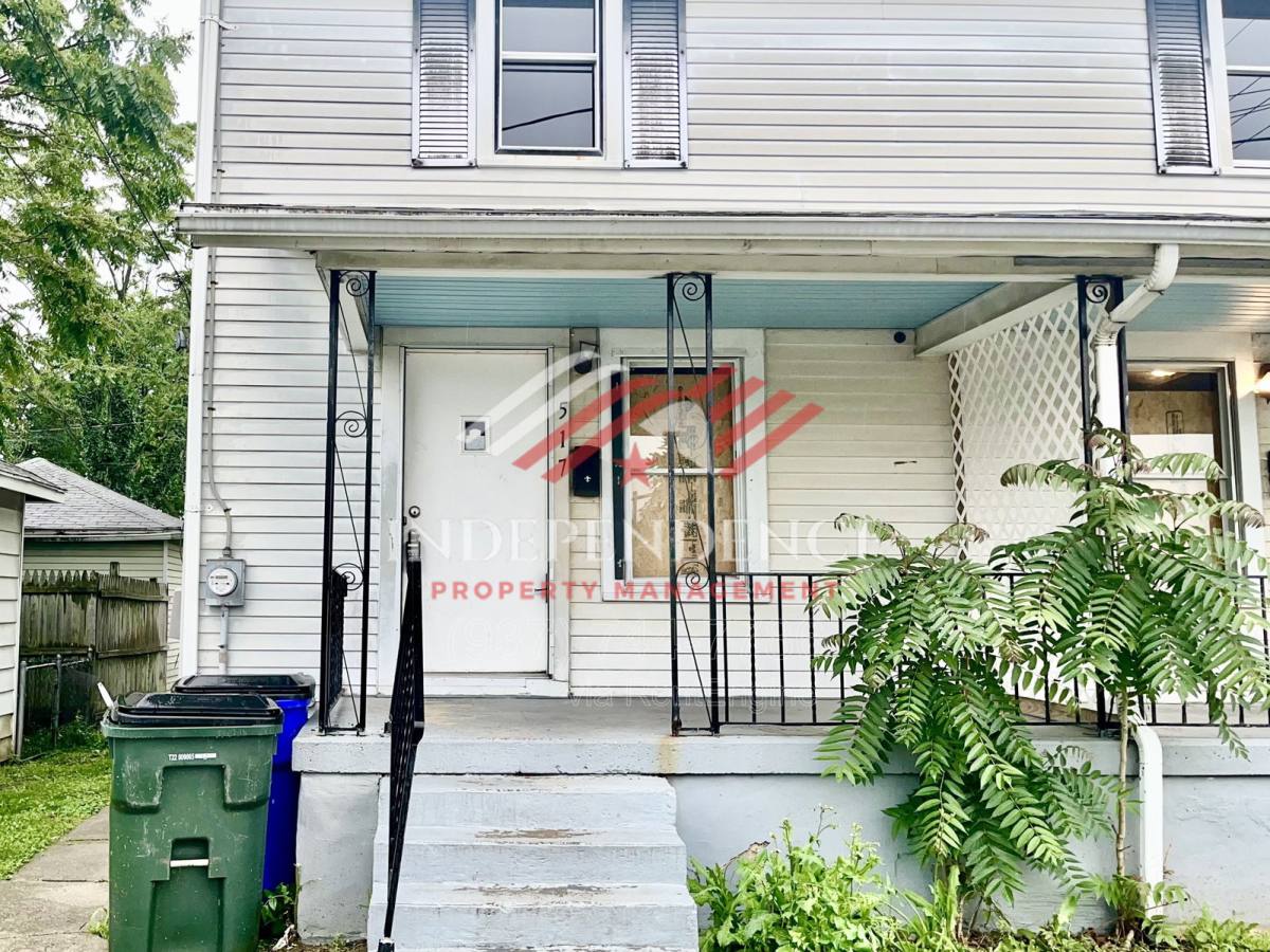 Apartment for rent at 517 Mertland Ave, Dayton, OH 45403