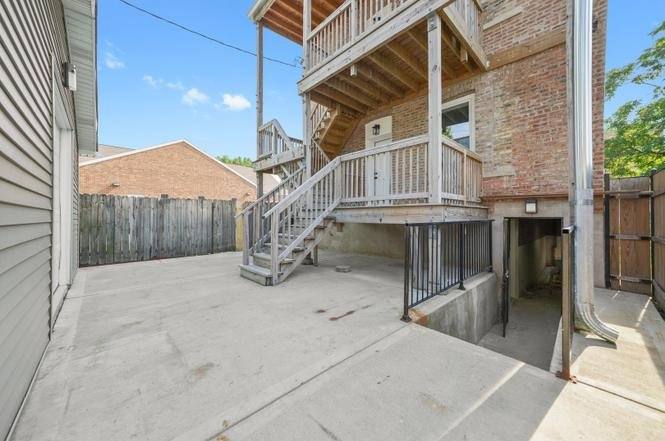 Apartment for rent at 322 S Kostner St #G, Chicago, IL 60624