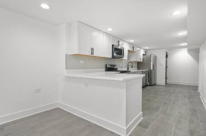 Apartment for rent at 322 S Kostner St #G, Chicago, IL 60624