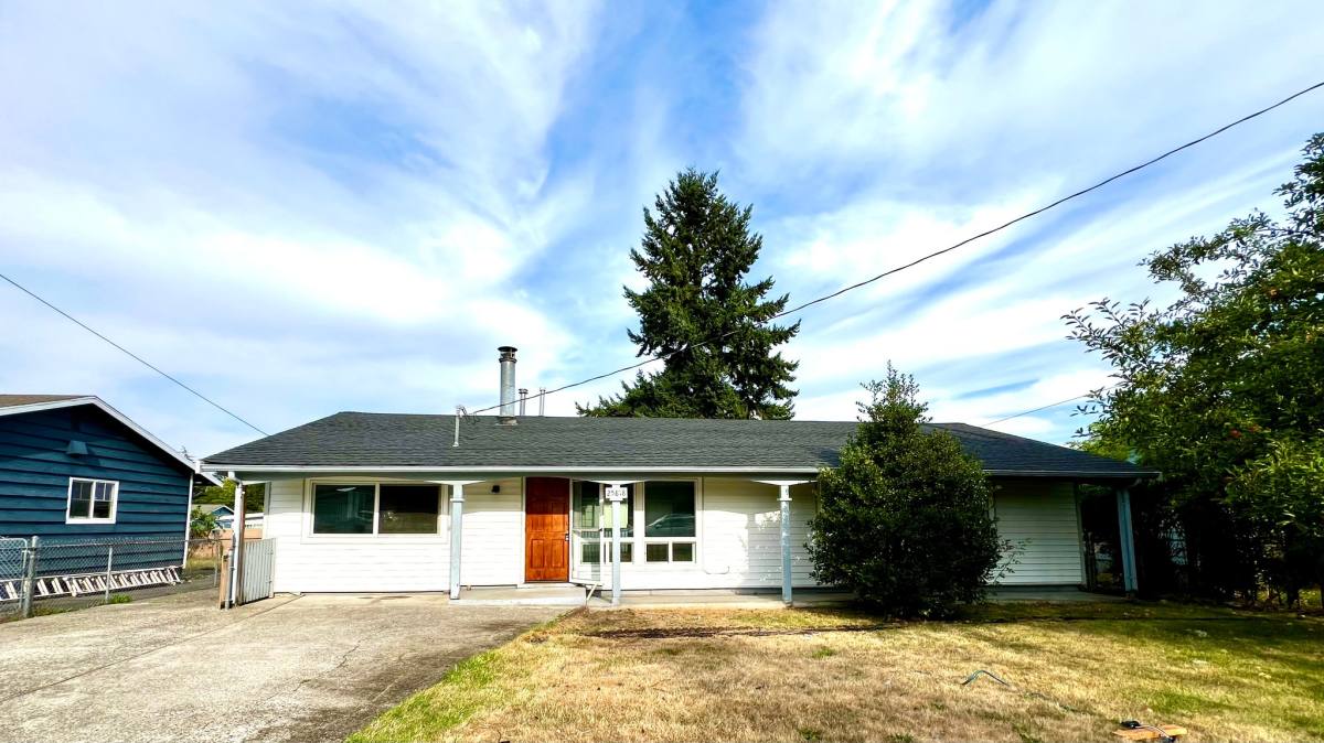 Apartment for rent at 25818 19th Ave S #2, Kent, WA 98042
