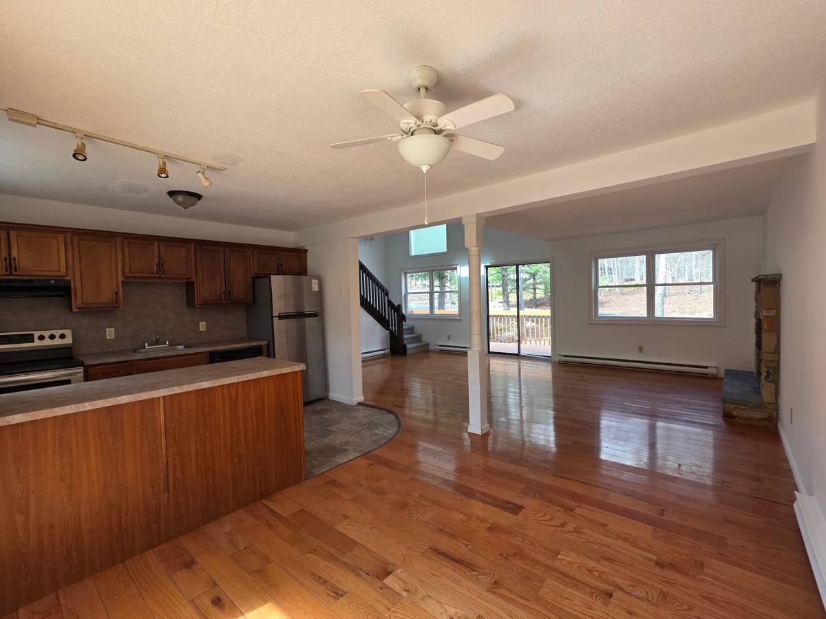 House for rent at 362 Somerset Dr, East Stroudsburg, PA 18301