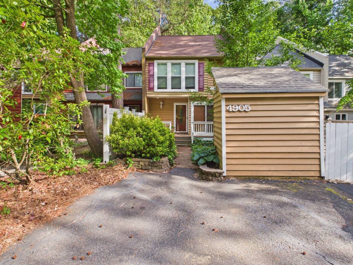 Townhouse for rent at 4905 Long Shadow Dr, Midlothian, VA 23112