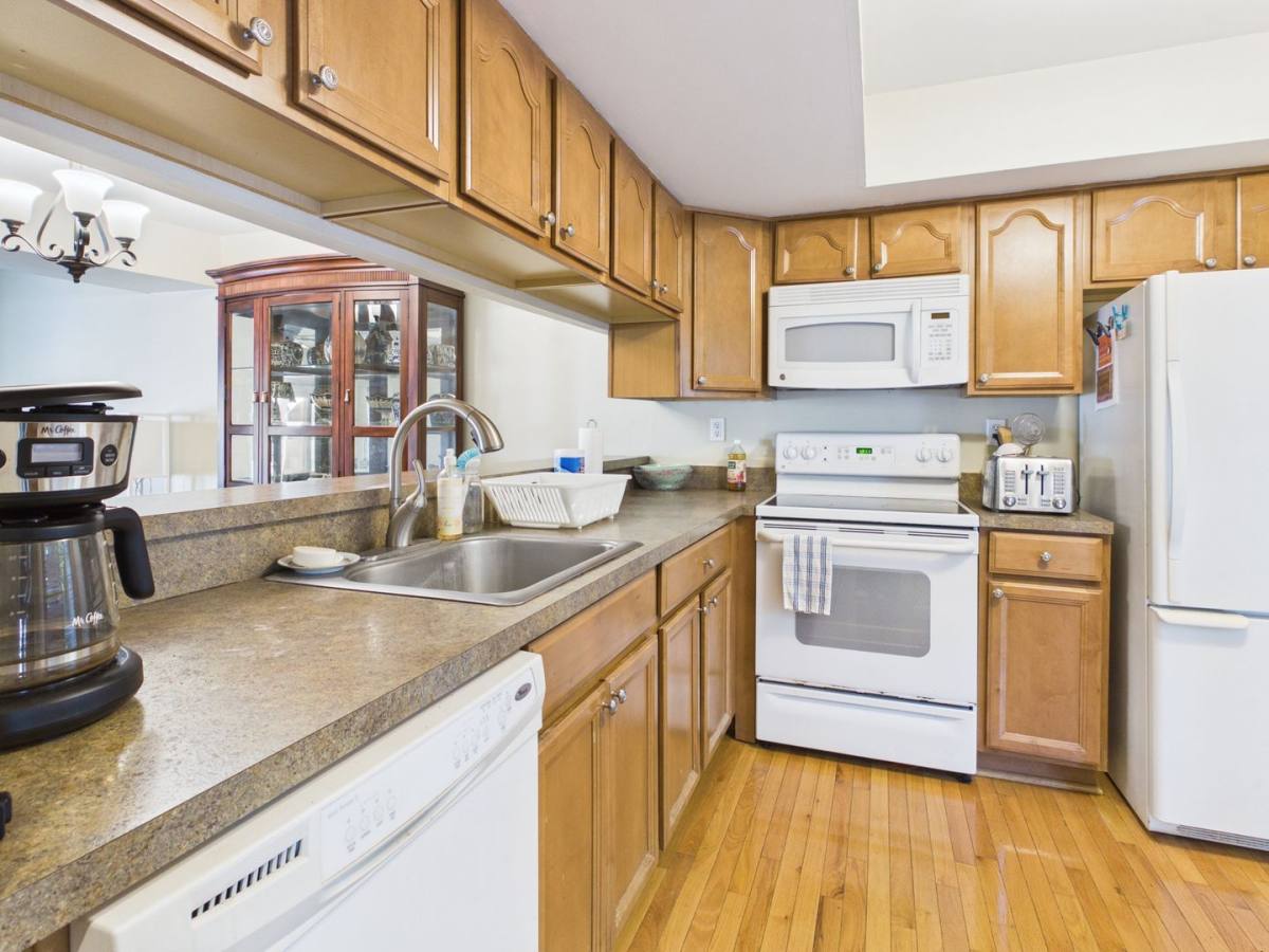 Townhouse for rent at 4905 Long Shadow Dr, Midlothian, VA 23112