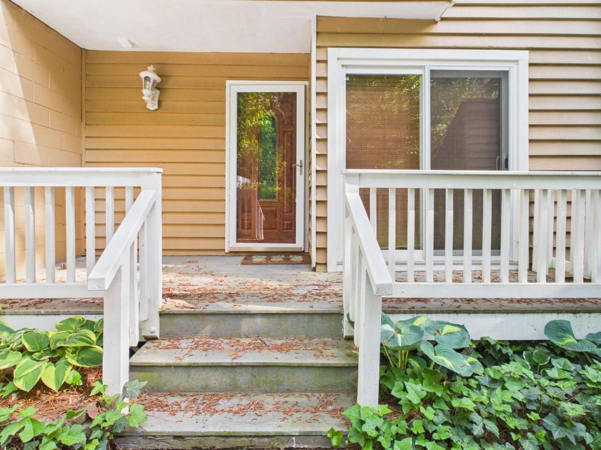 Townhouse for rent at 4905 Long Shadow Dr, Midlothian, VA 23112