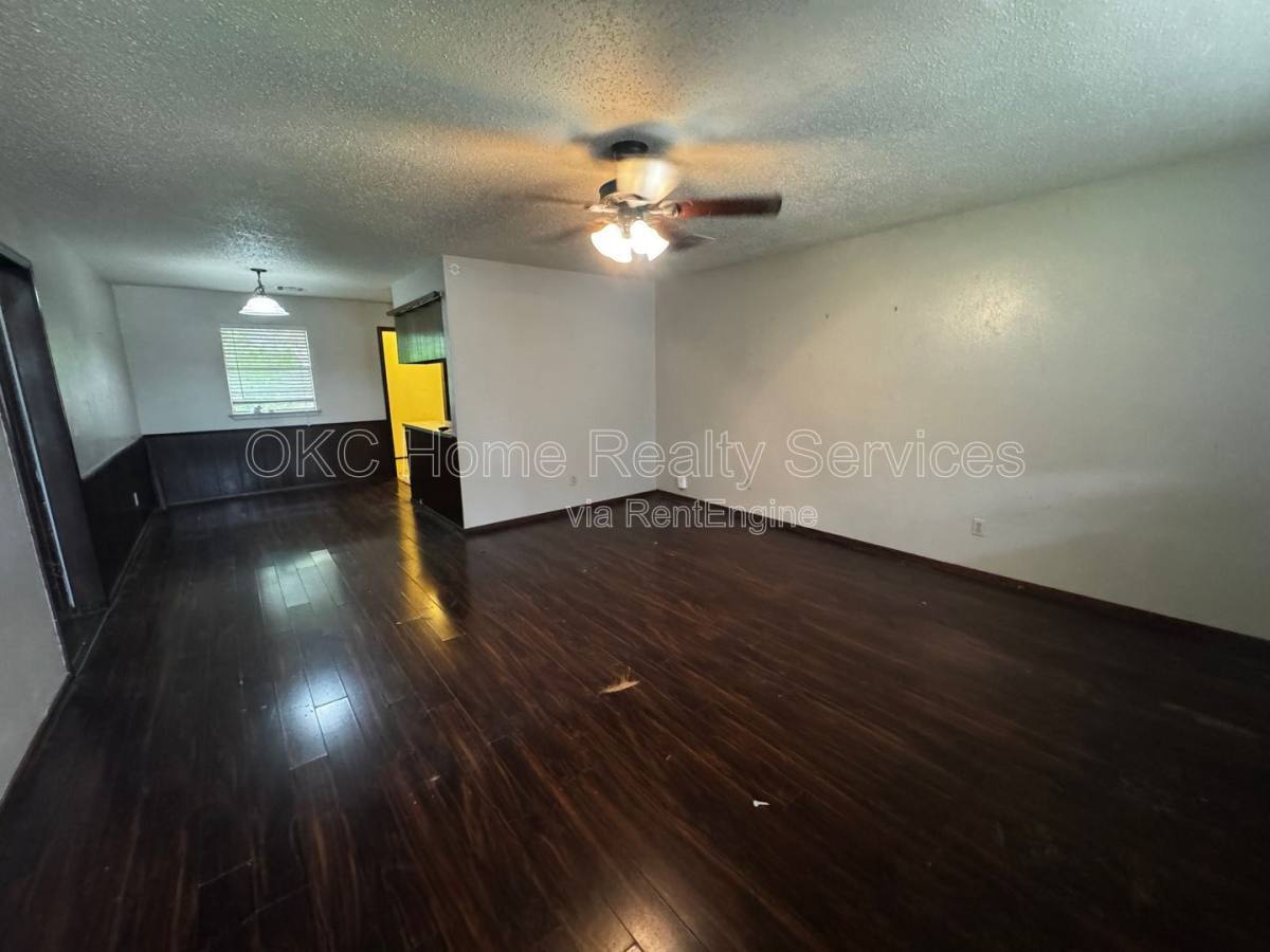 Apartment for rent at 915 Delmar Circle, Oklahoma City, OK 73160